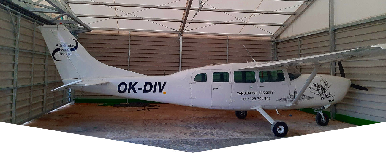 hangar para el Cessna